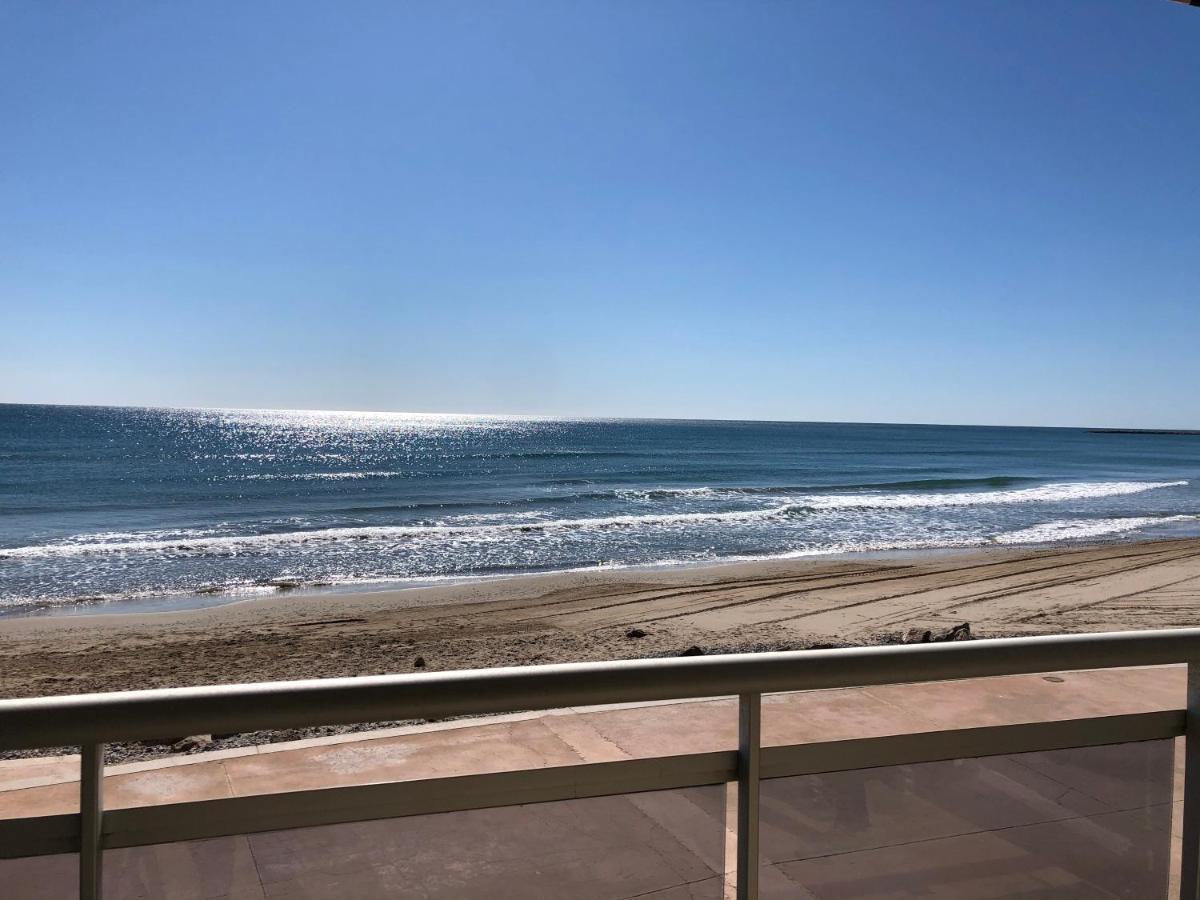 Pineda Beach 1A Linea De Mar & Parking 라피네다 외부 사진