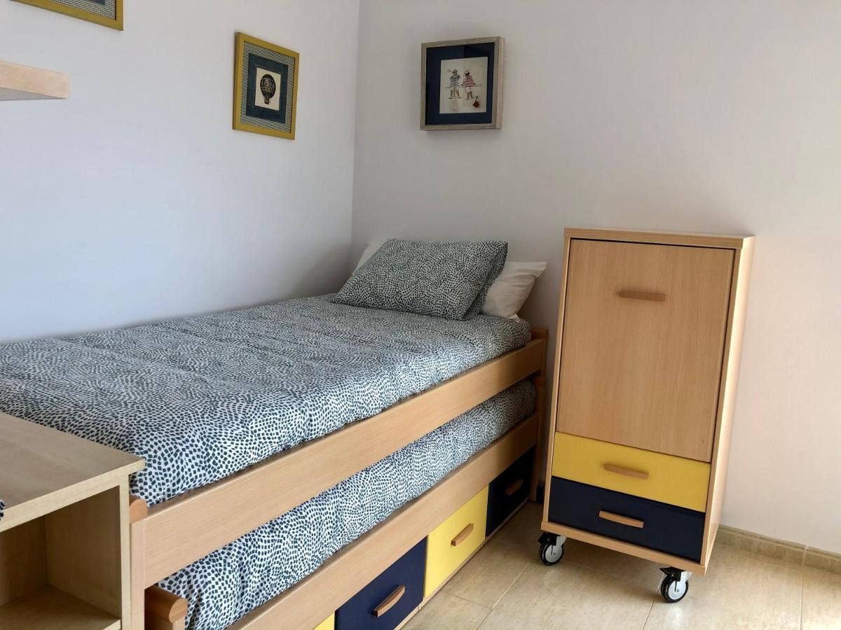 Pineda Beach 1A Linea De Mar & Parking 라피네다 외부 사진