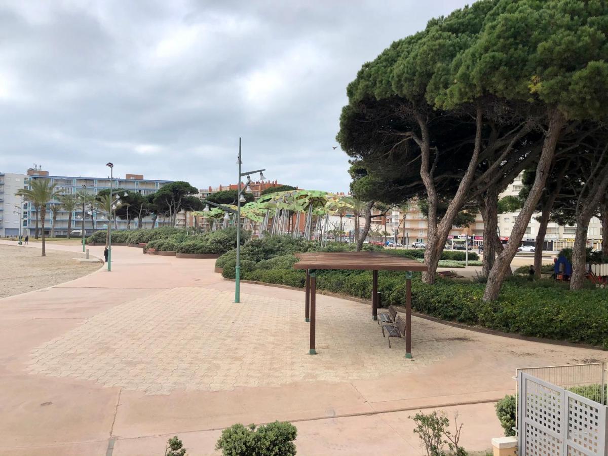 Pineda Beach 1A Linea De Mar & Parking 라피네다 외부 사진